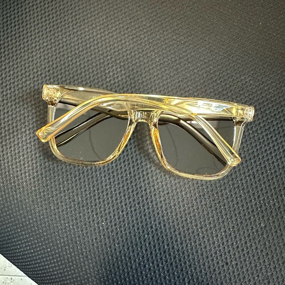 Sunglasses 😎 - Picture 2 of 5